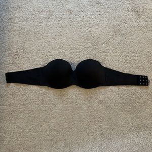 Victoria’s Secret Strapless Bra